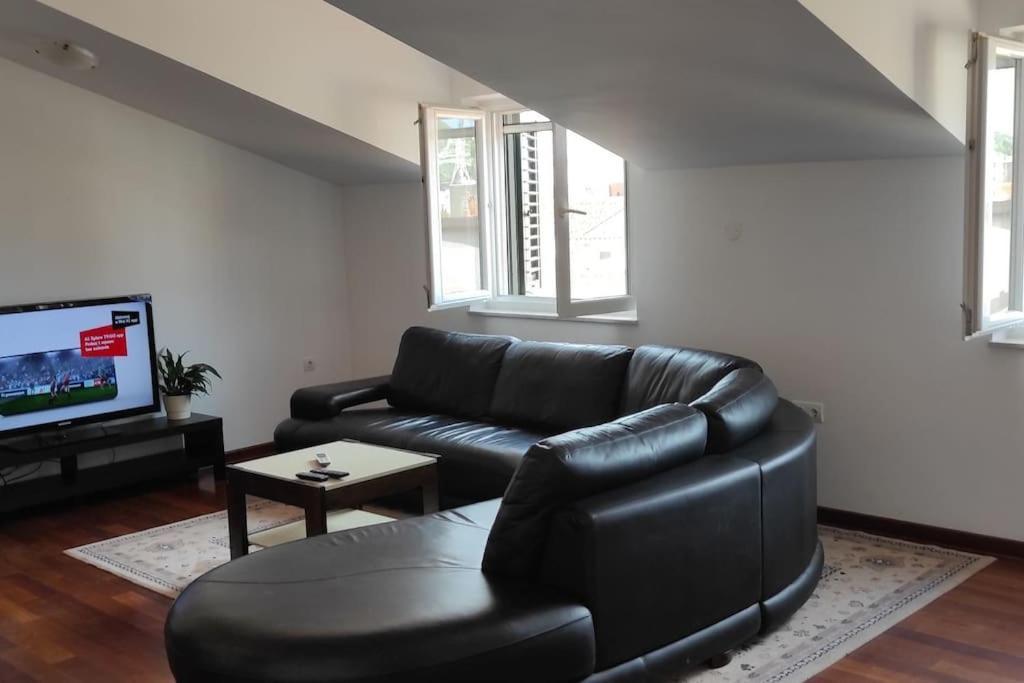 Luxury City Centre Apartment With Stunning View Omiš Exterior foto