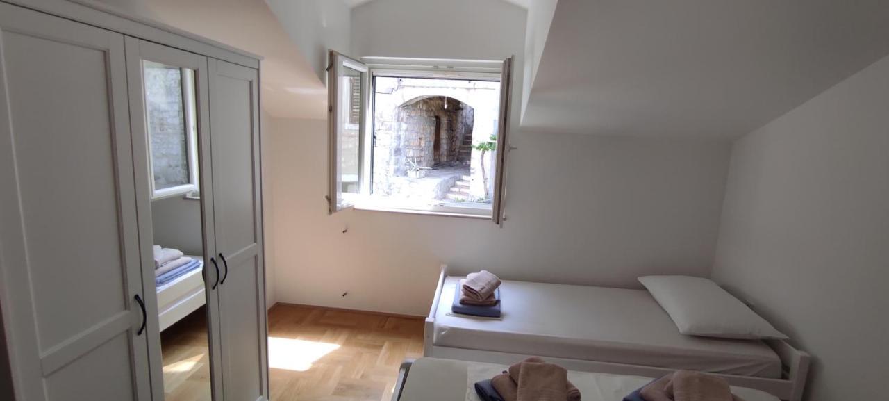 Luxury City Centre Apartment With Stunning View Omiš Exterior foto