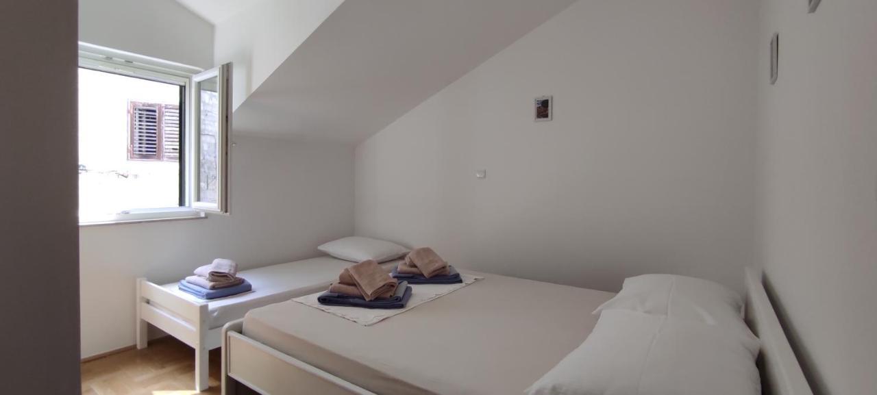 Luxury City Centre Apartment With Stunning View Omiš Exterior foto