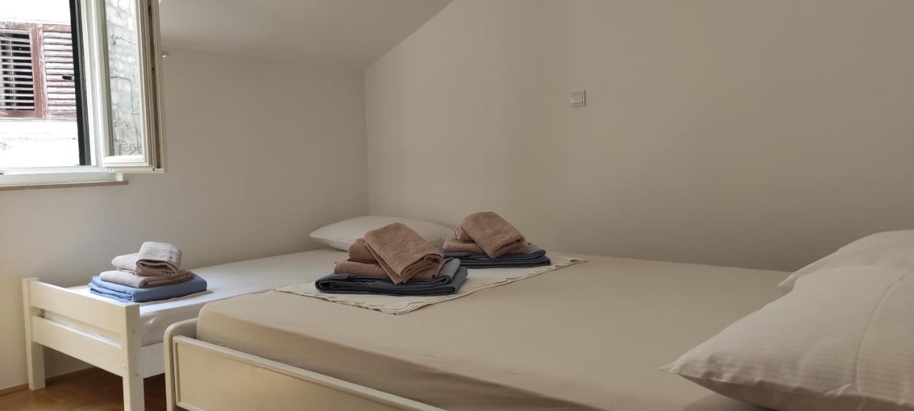 Luxury City Centre Apartment With Stunning View Omiš Exterior foto