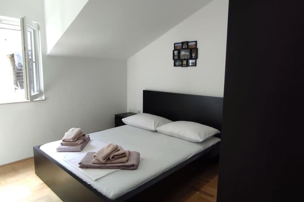 Luxury City Centre Apartment With Stunning View Omiš Exterior foto