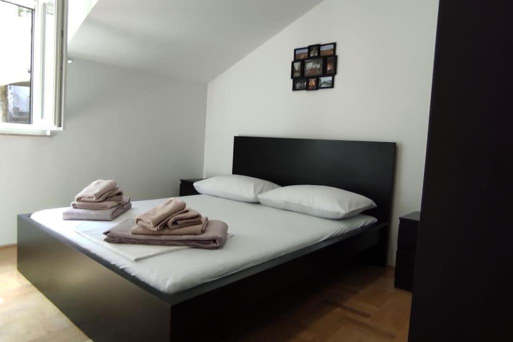 Luxury City Centre Apartment With Stunning View Omiš Exterior foto
