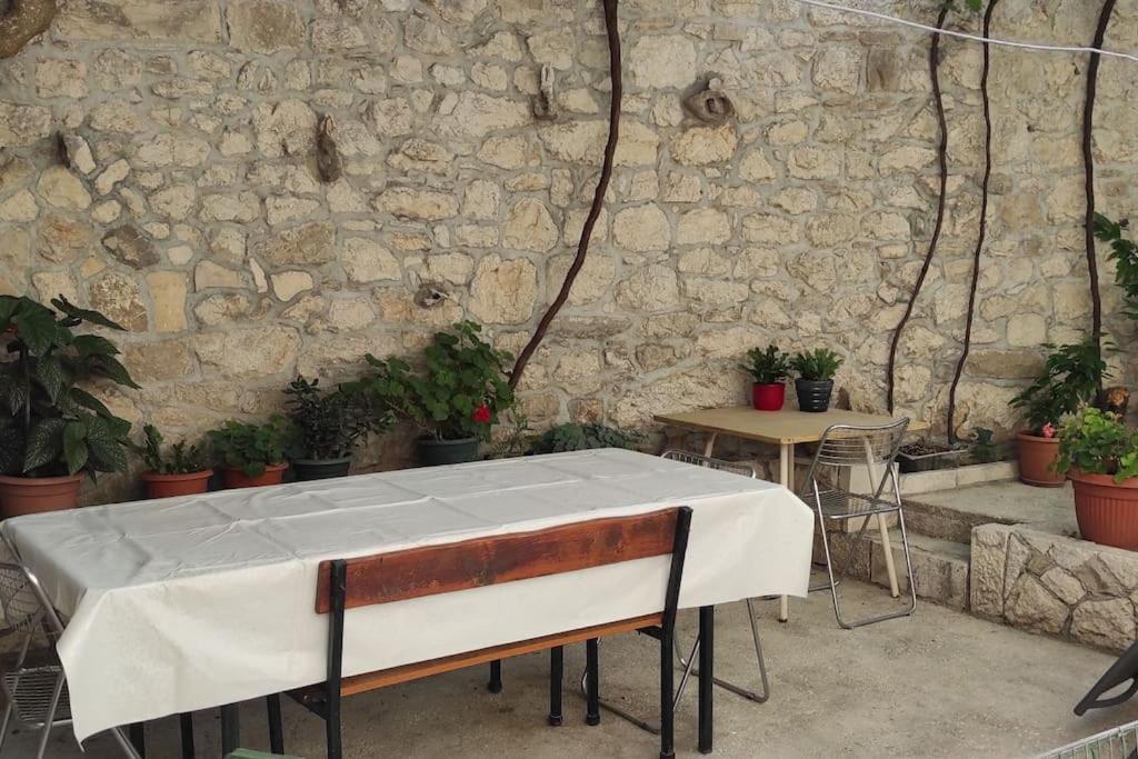 Luxury City Centre Apartment With Stunning View Omiš Exterior foto