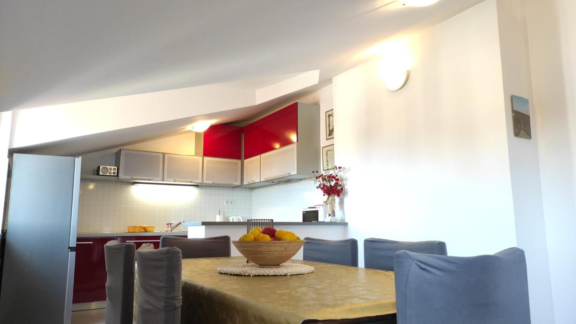 Luxury City Centre Apartment With Stunning View Omiš Exterior foto