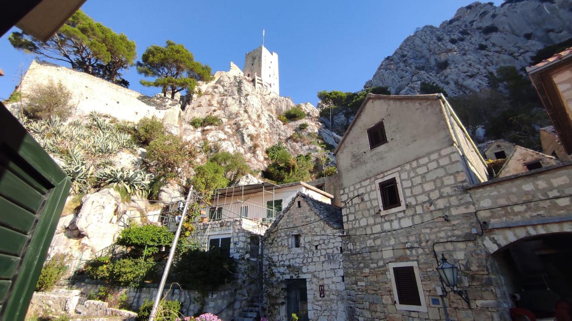 Luxury City Centre Apartment With Stunning View Omiš Exterior foto